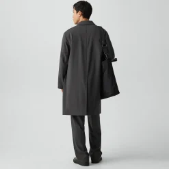 Balmacaan Coat in Motion Wool