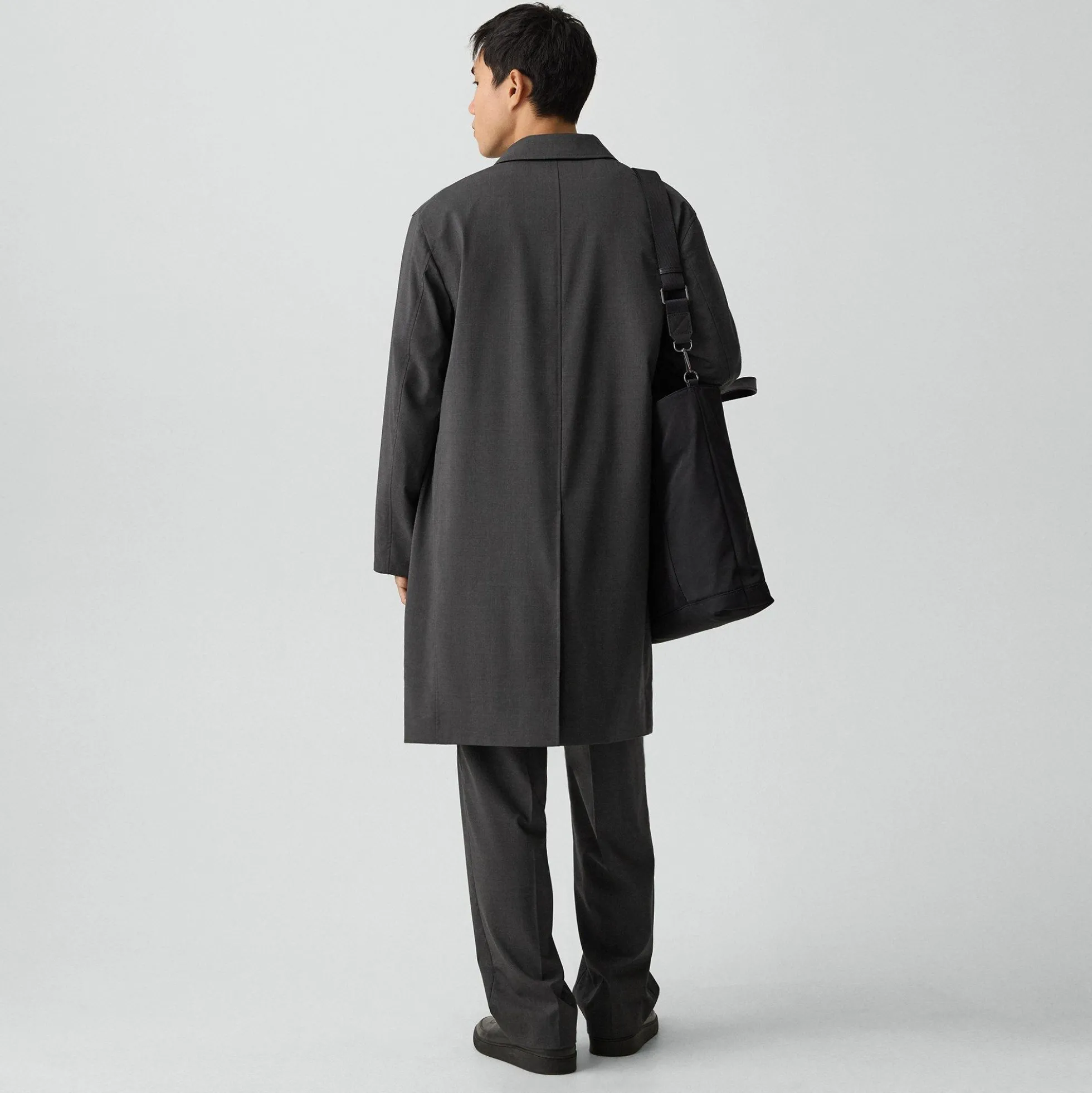 Balmacaan Coat in Motion Wool