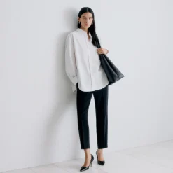Button-Back Shirt in Relaxed Poplin