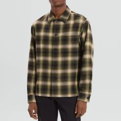 Button-Up Shirt in Jesi Wool