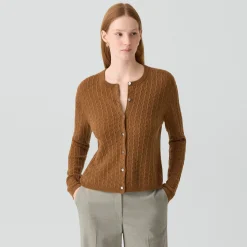 Cable-Knit Cardigan in Cashmere