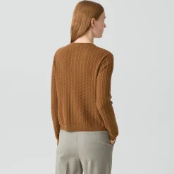 Cable-Knit Cardigan in Cashmere