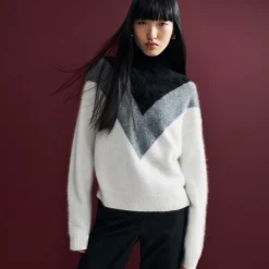 Chevron Turtleneck Sweater in Airy Cashmere