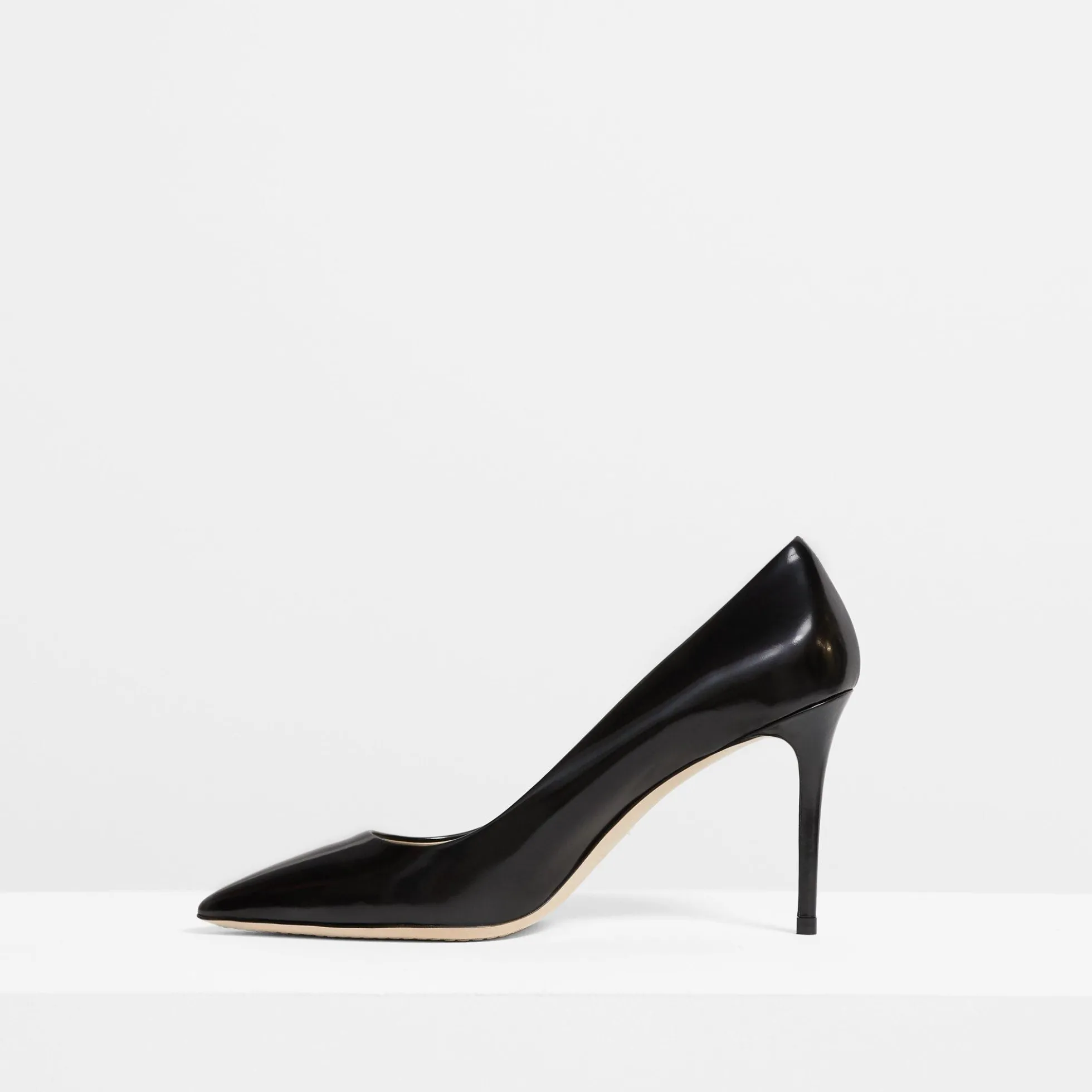 City Pump in Brushed Leather