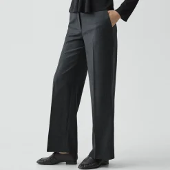 Classic Straight Pant in Sleek Flannel