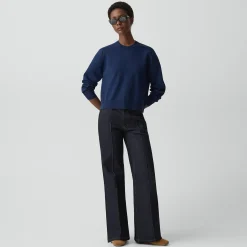 Cropped Crewneck Sweater in Light Bilen