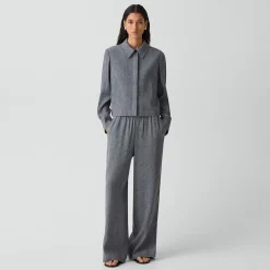 Cropped Shirt Jacket in Fluid Linen