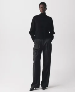 Cropped Turtleneck in Cashmere