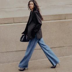Fluid Flare Jean in Essential Denim