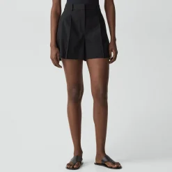 Fluid Pleat Short in Good Linen