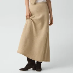 Knit Pull-On Skirt in Astor Wool