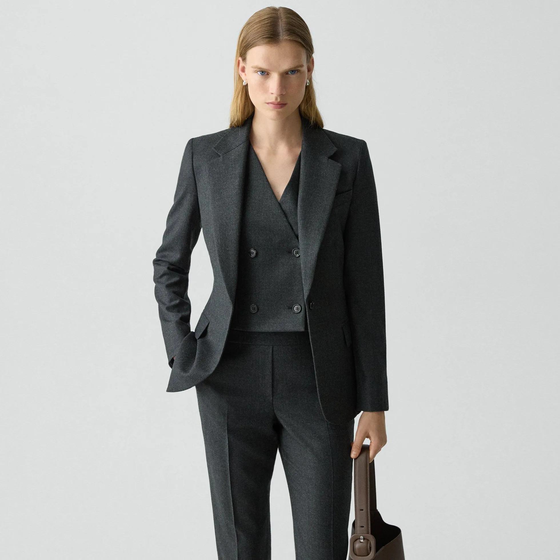 Lynnia Blazer in Sleek Flannel