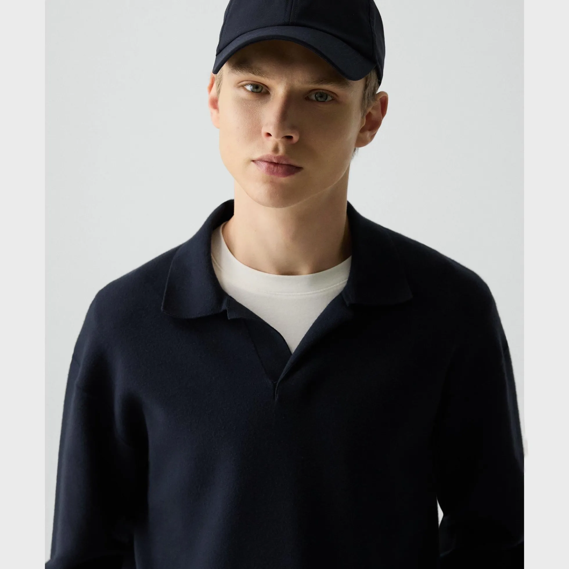 Open Collar Sweater in Light Bilen