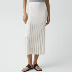 Paneled Skirt in Stretch Knit