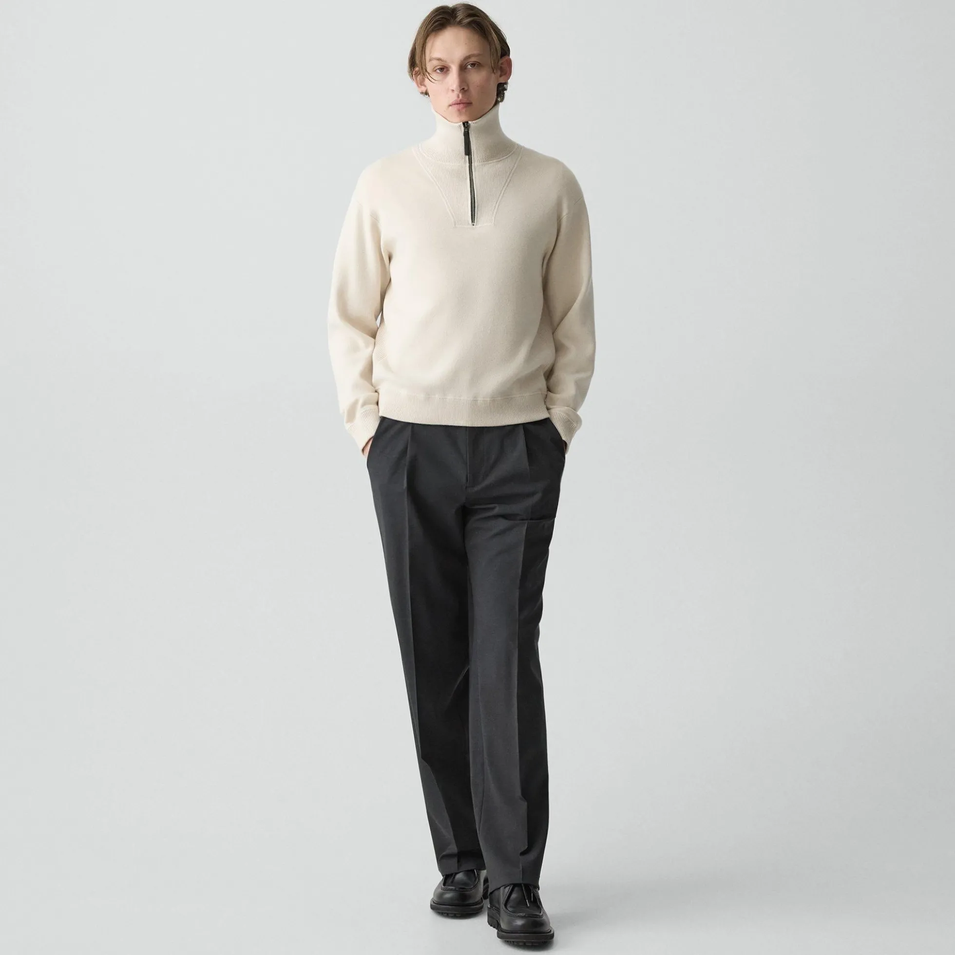 Relaxed Quarter-Zip Sweatshirt in Wool Bilen