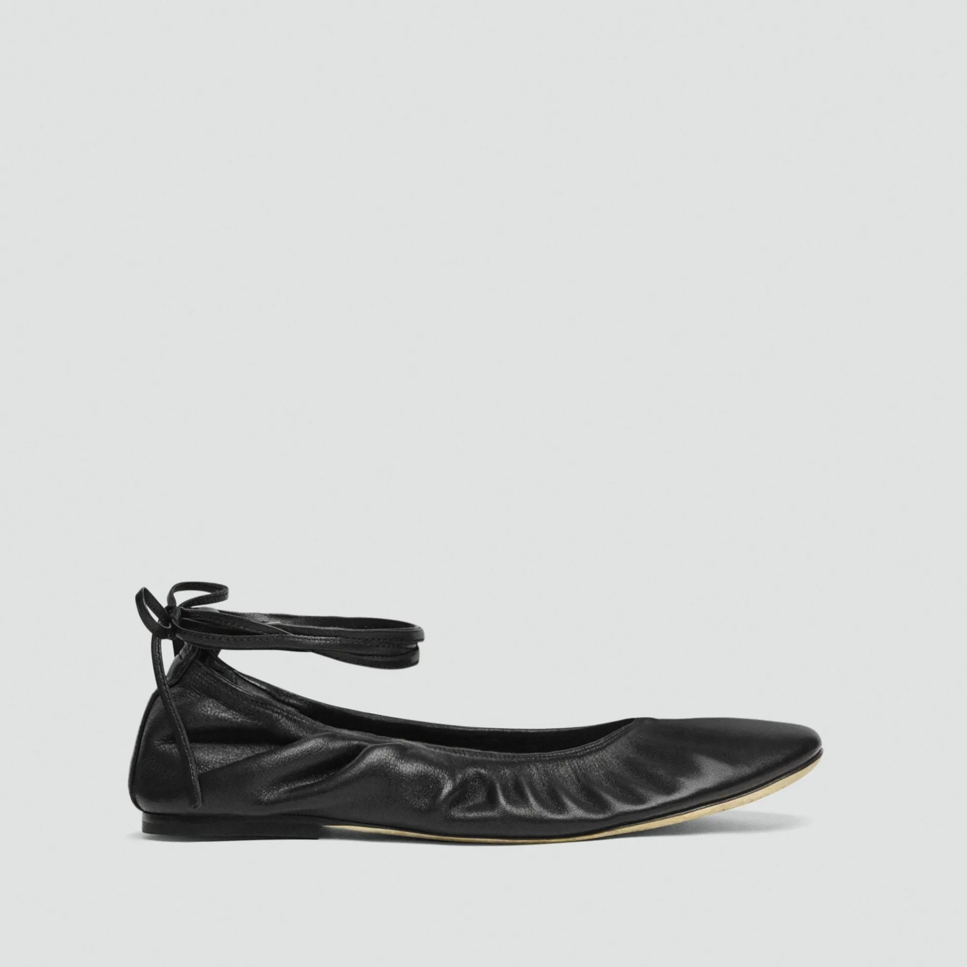 Ruched Ballet Flat in Smooth Leather