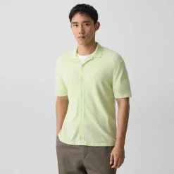 Short-Sleeve Button-Up Shirt in Light Bilen