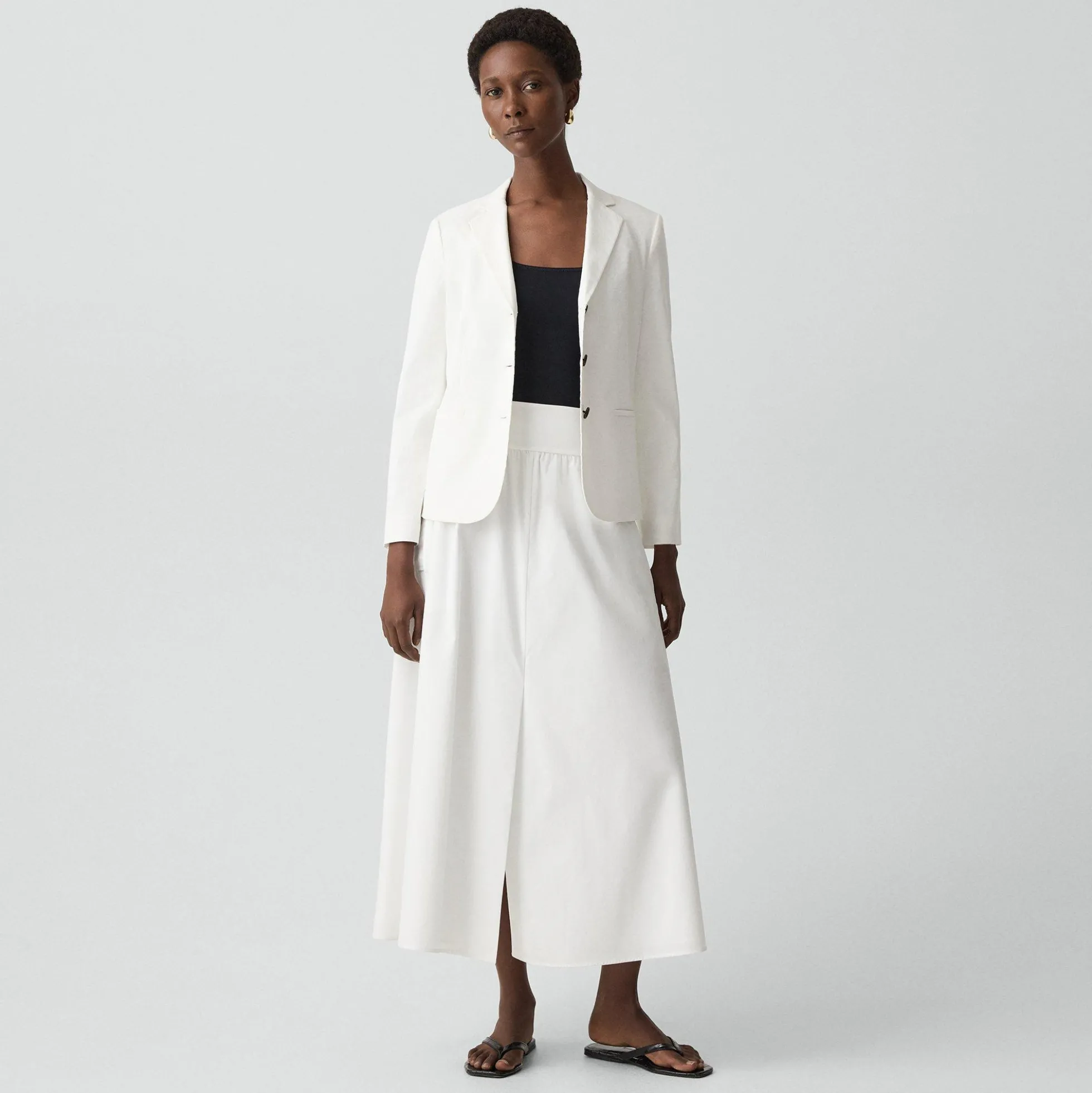 Shrunken Three-Button Blazer in Good Linen