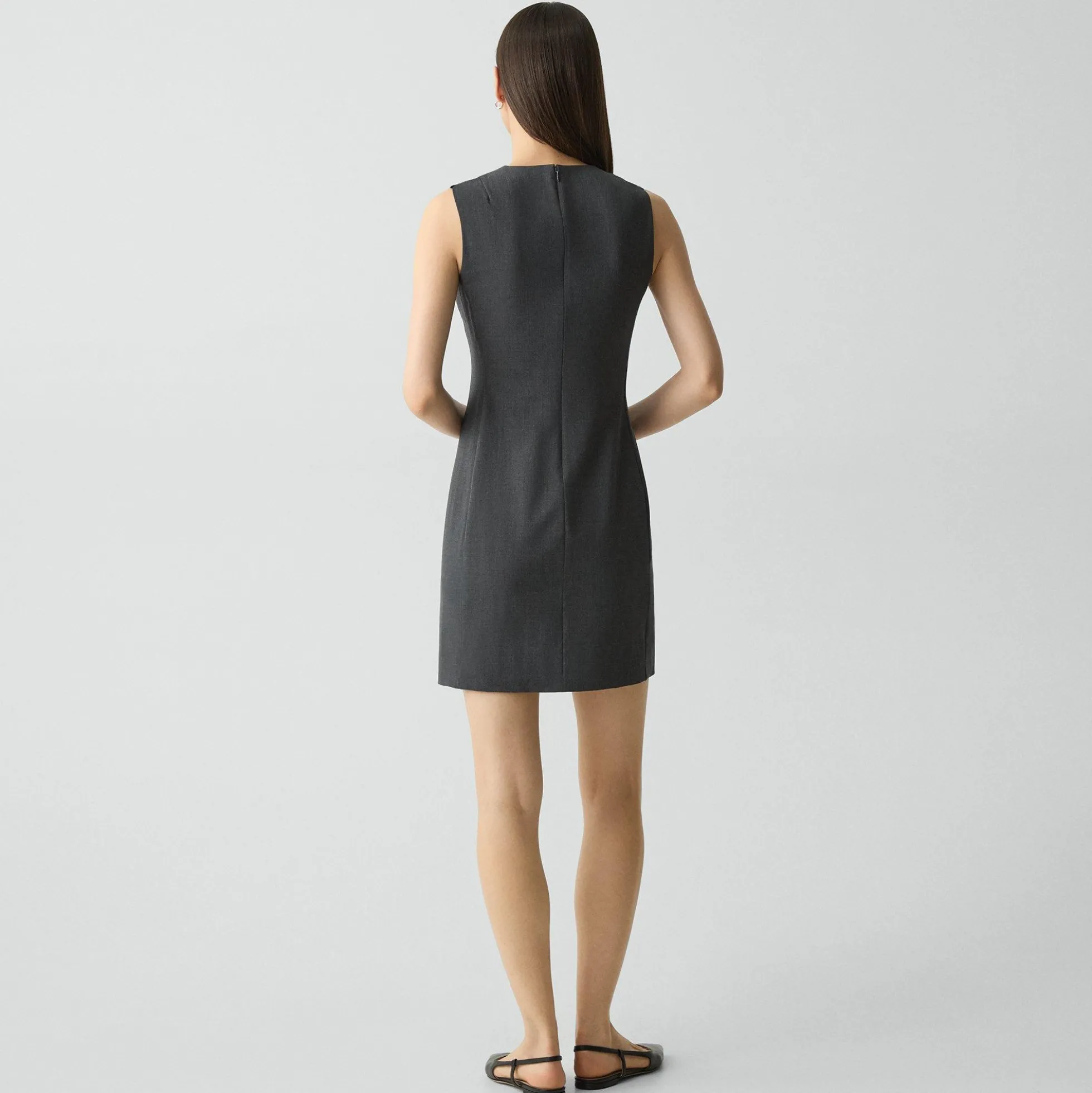 Sleeveless Fitted Dress in Good Wool