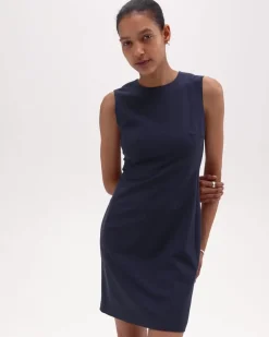 Sleeveless Fitted Dress in Good Wool