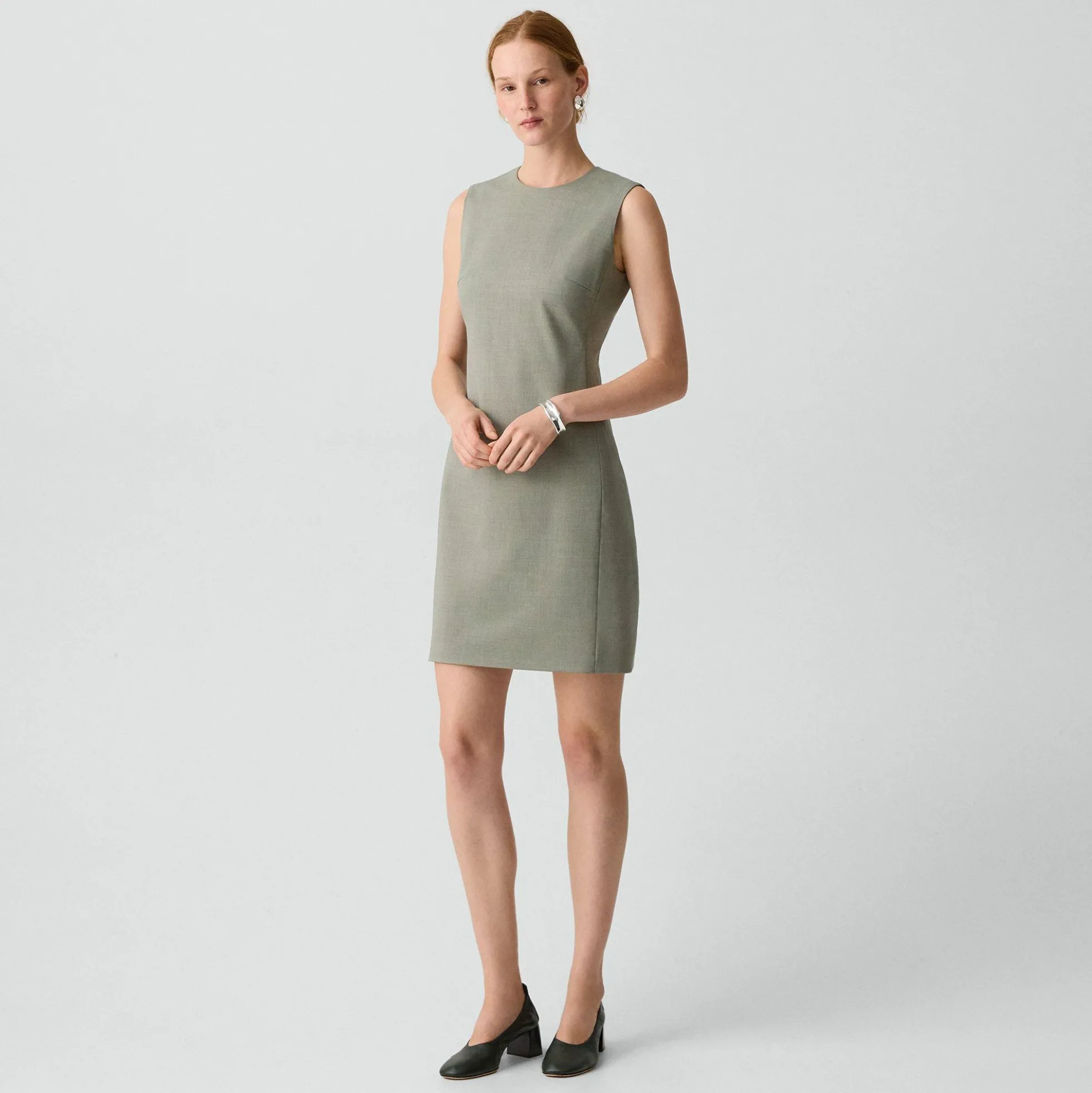 Sleeveless Fitted Dress in Wool Gabardine