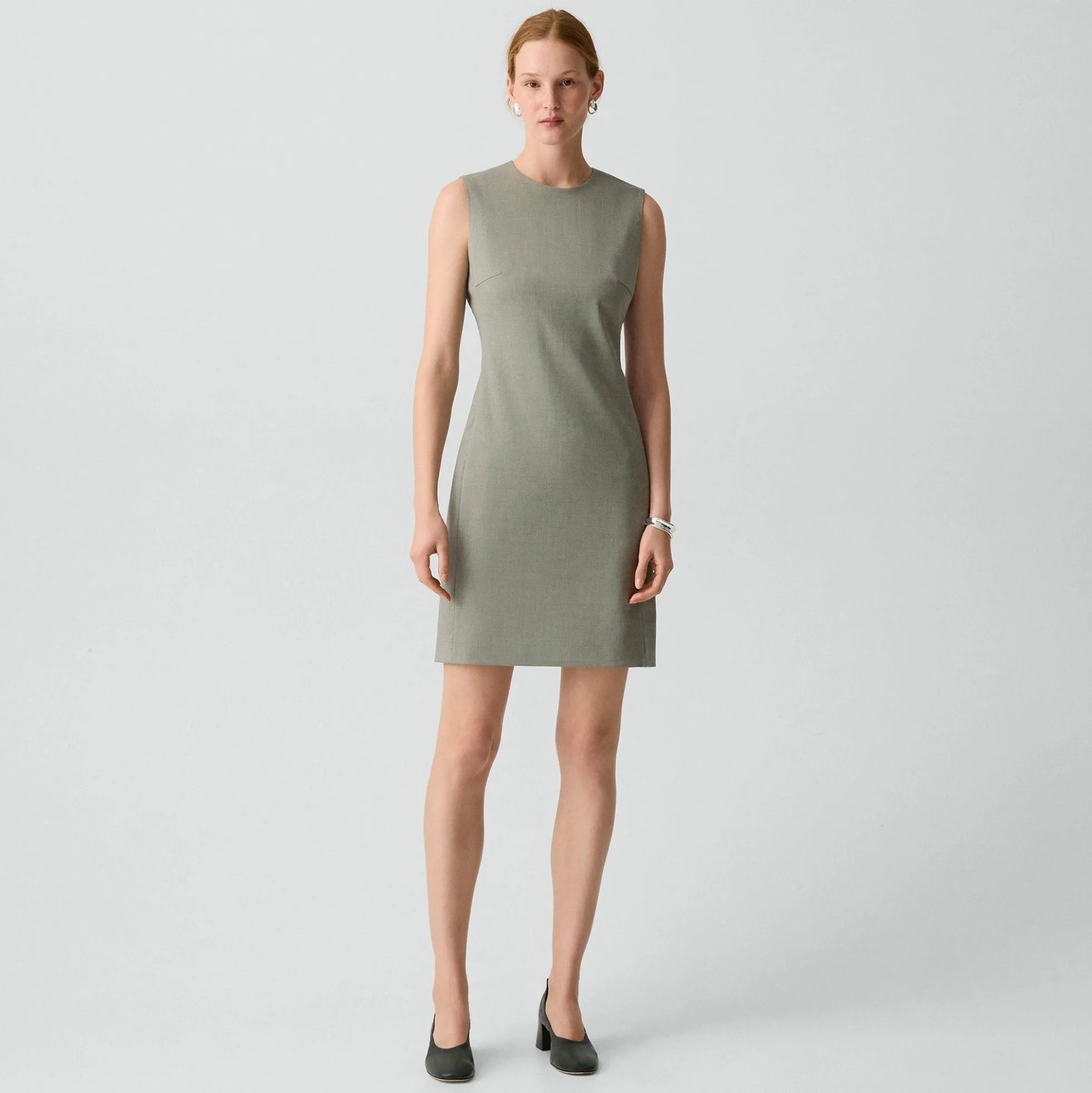 Sleeveless Fitted Dress in Wool Gabardine