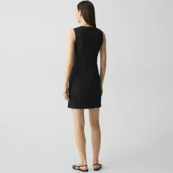 Sleeveless Fitted Dress in Good Wool
