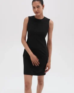 Sleeveless Fitted Dress in Good Wool