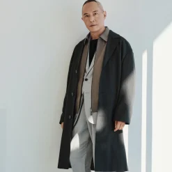 Three-Button Coat in Twill Blend