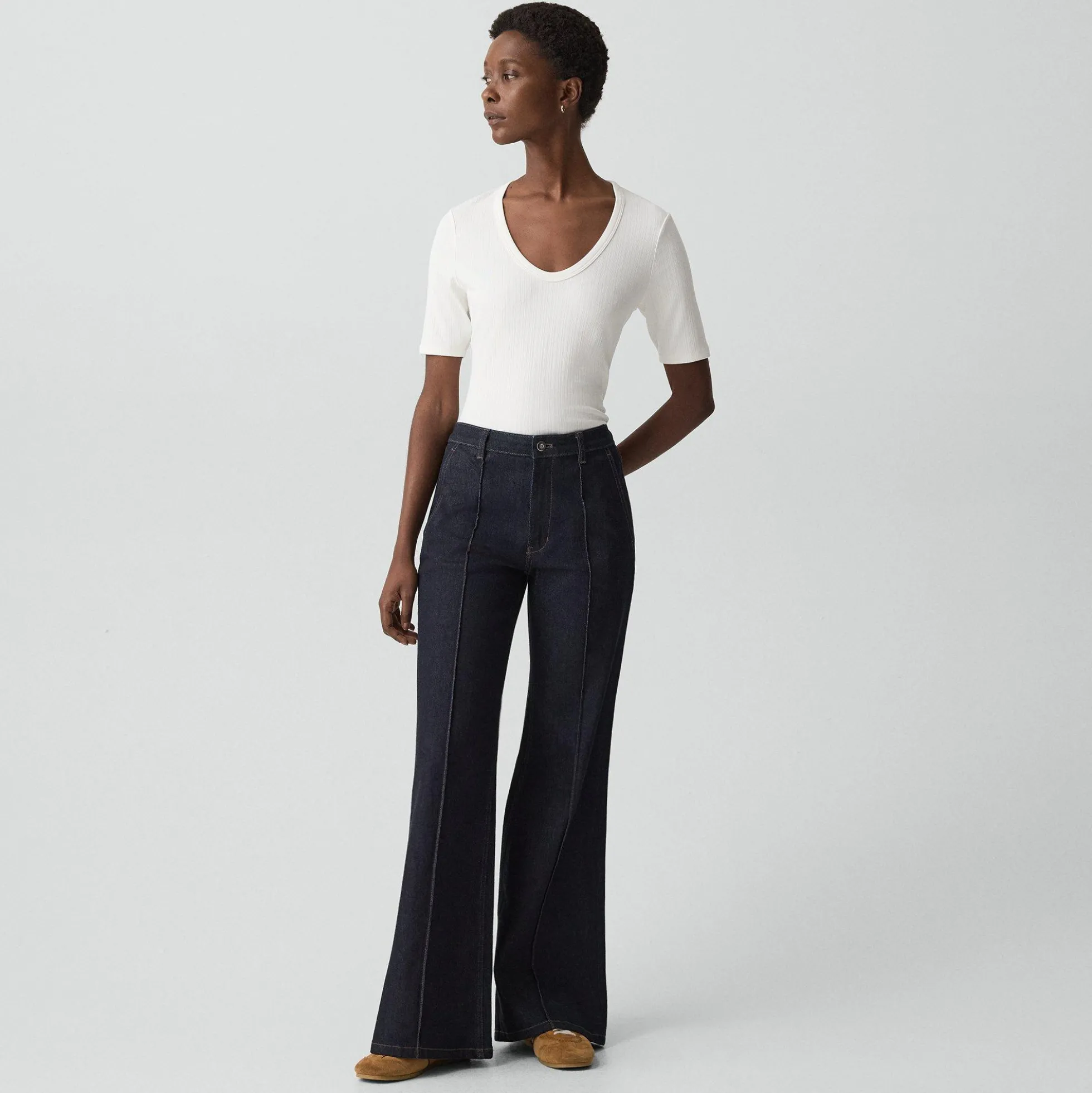 U-Neck Tee in Stretch Rib