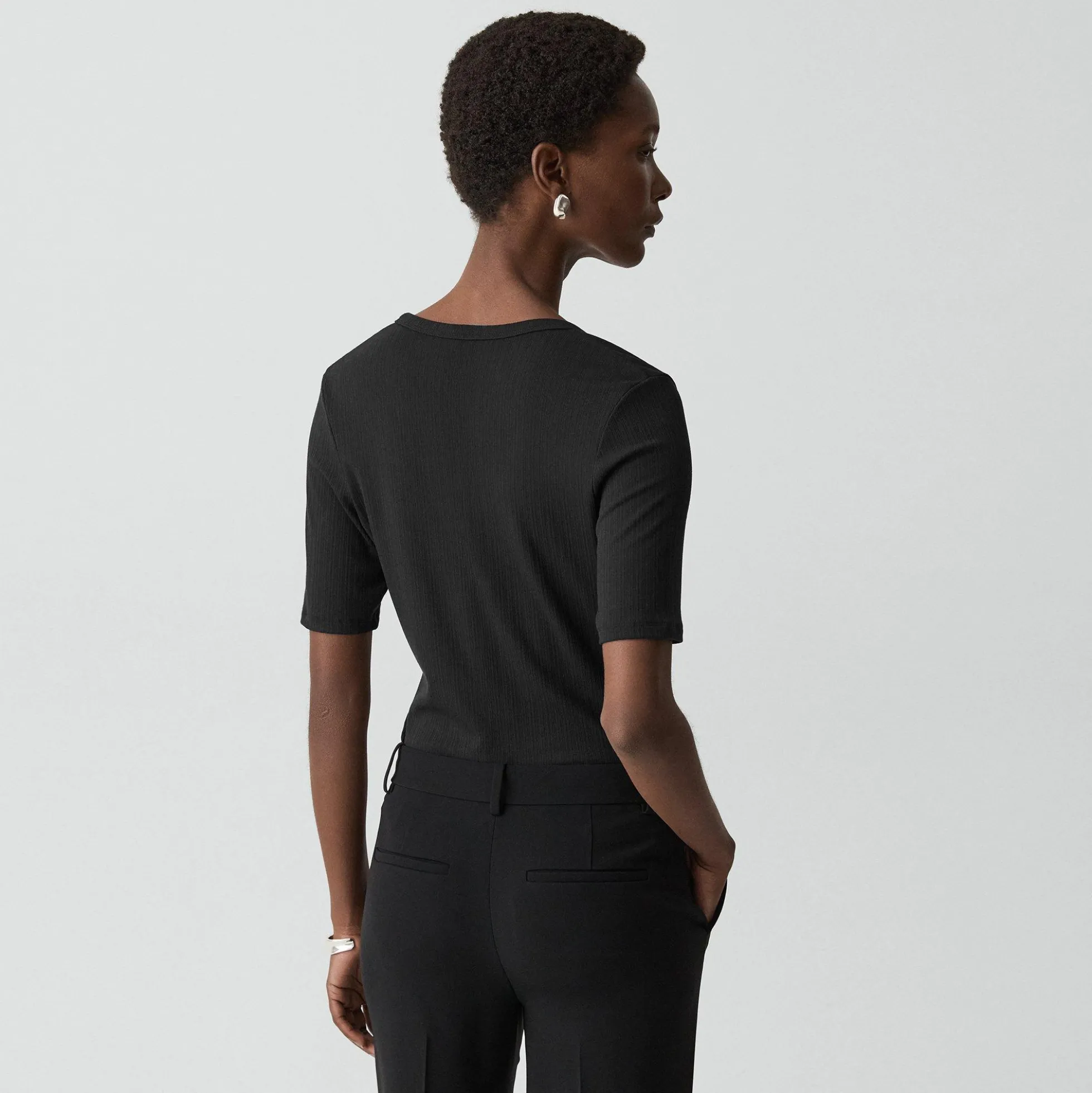 U-Neck Tee in Stretch Rib