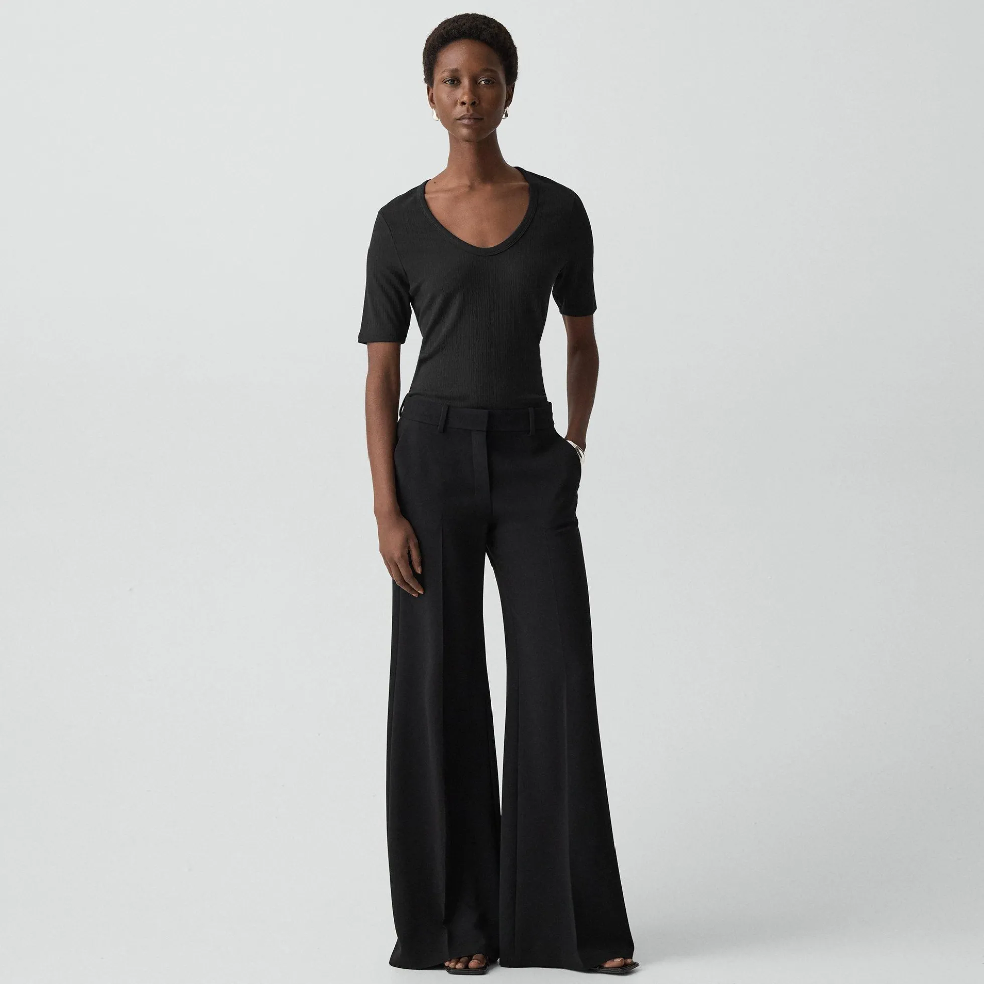U-Neck Tee in Stretch Rib