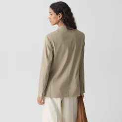 Vented Double-Breasted Blazer in Good Linen