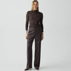 Wide-Leg Pull-On Pant in Sleek Flannel