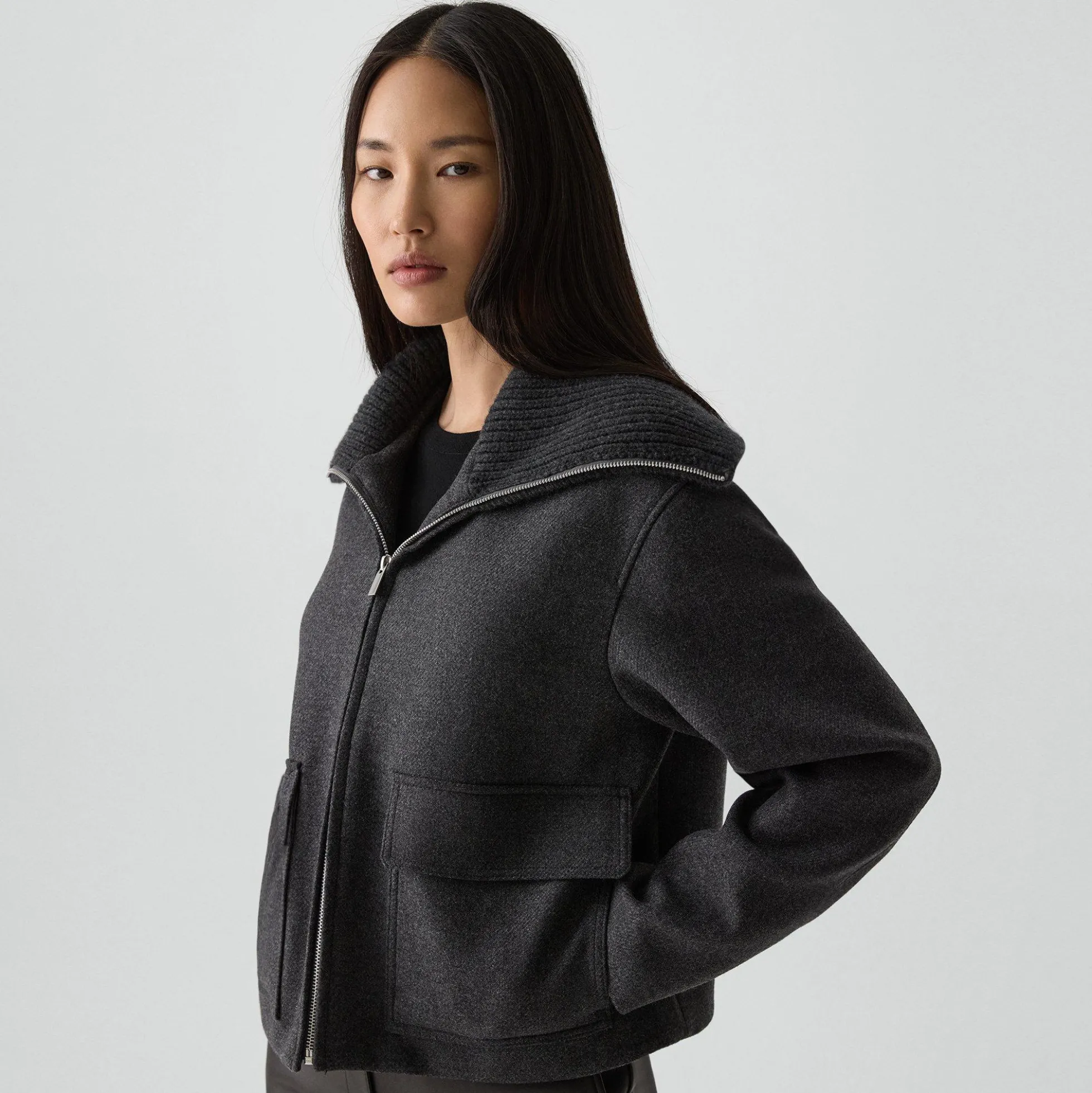 Wing Collar Jacket in Circle Wool
