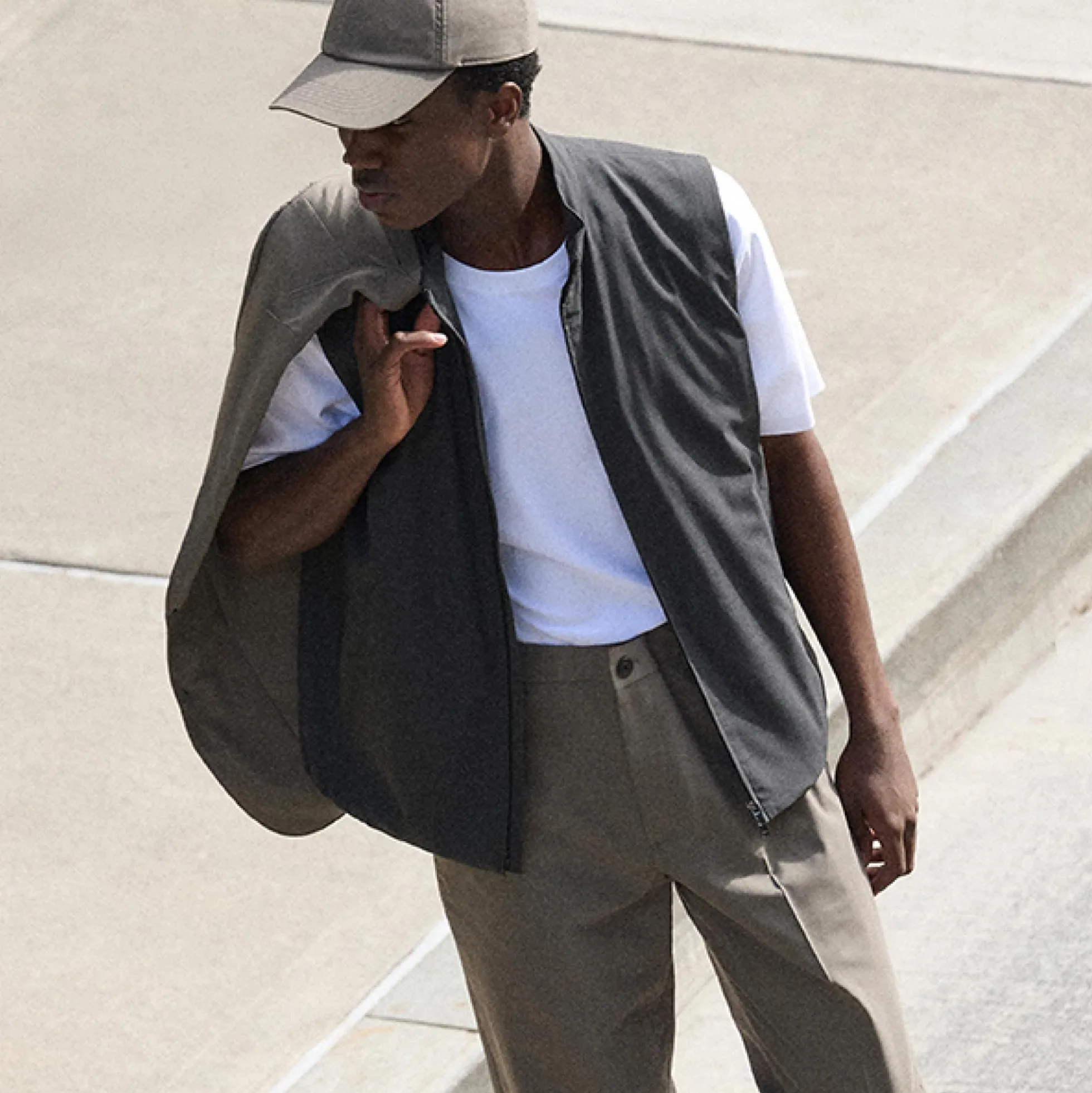 Zip Vest in Motion Wool